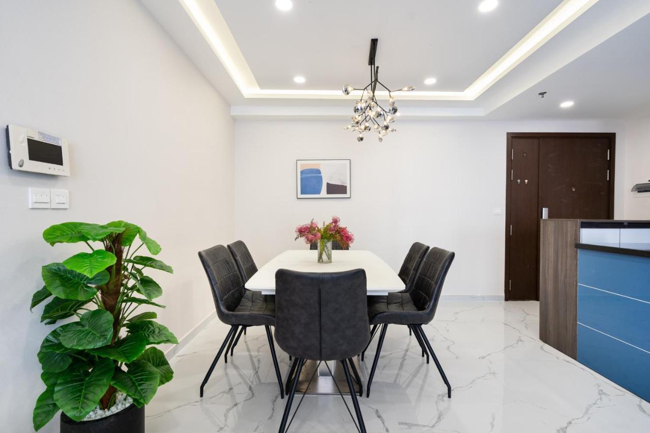 Homet Saigon Rivergate - Free Pool & Gym & Pickup Services 호치민 외부 사진